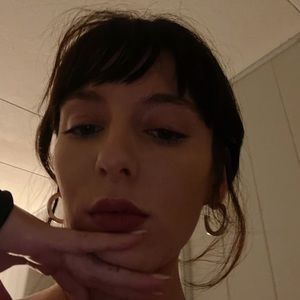 Meet your Posher, Meghan